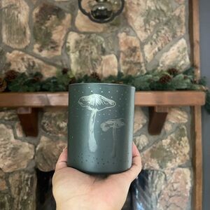 Candle holder mushroom